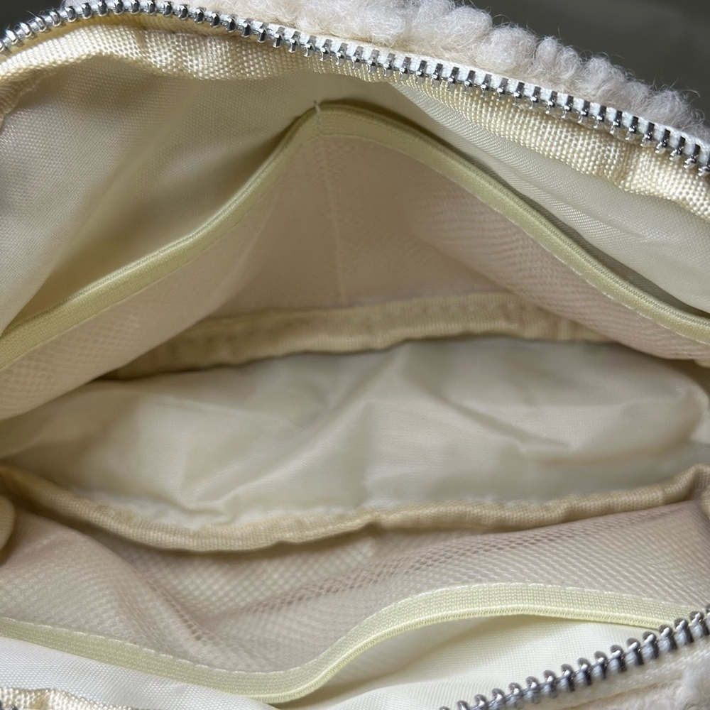 C.C Cream Sherpa Fanny Pack - Picture 3 of 6